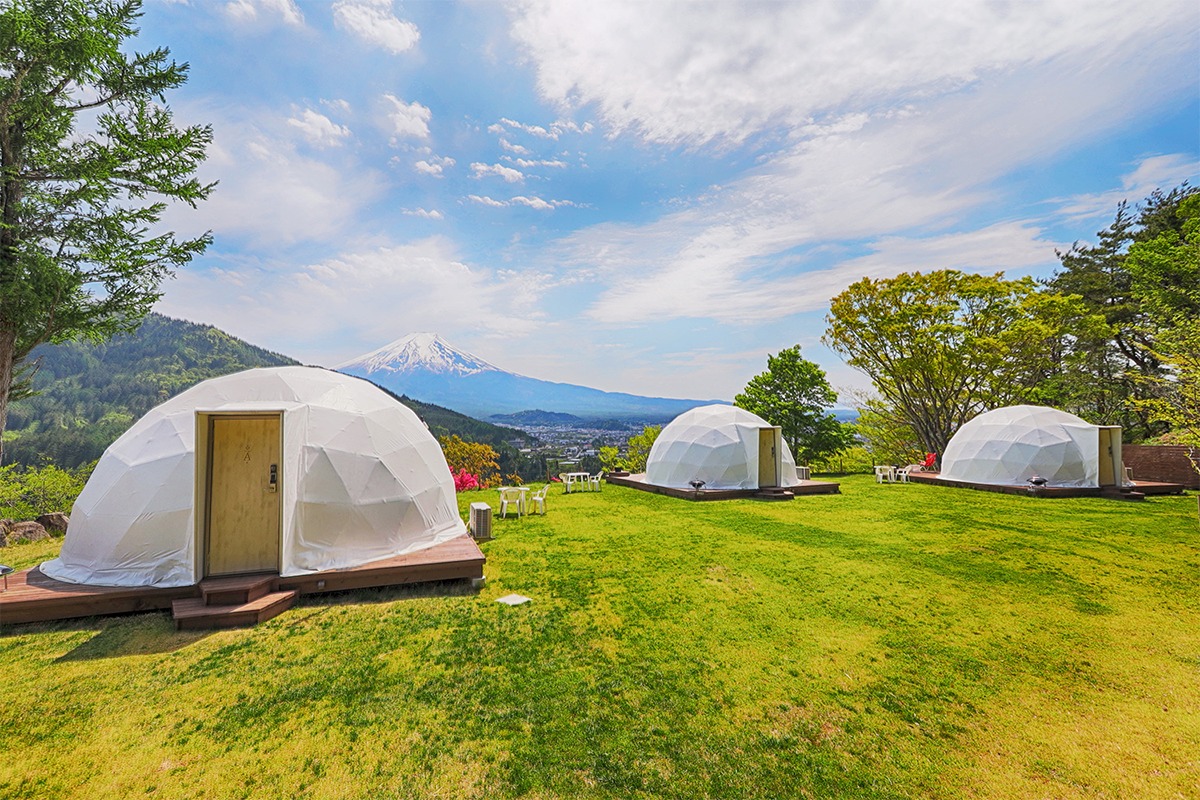 「杓子山ゲートウェイキャンプ」<br>絶景グランピング施設に全室が富士山ビューの新客室オープン！