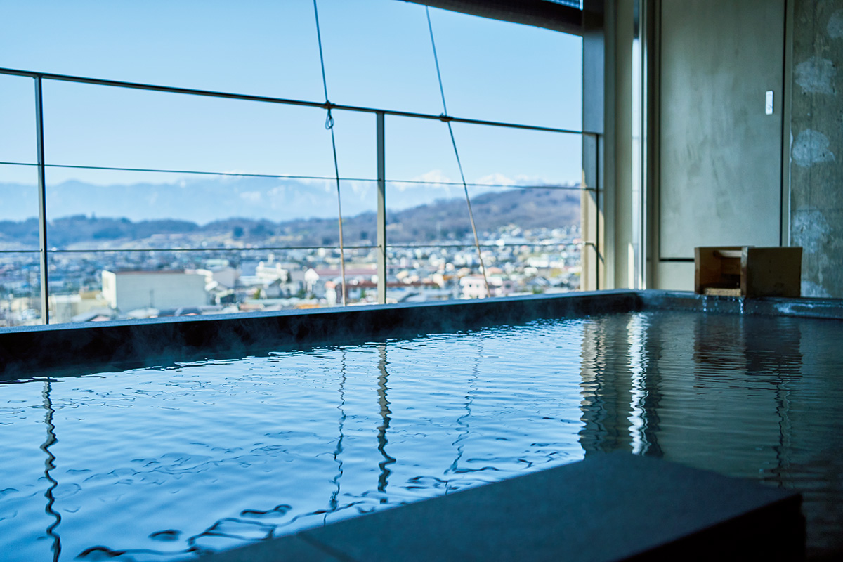 松本本箱 宿泊は北アルプスの景色を望む温泉宿へ 松本十帖 長野県 松本市 Discover Japan ディスカバー ジャパンー日本の魅力再発見ー