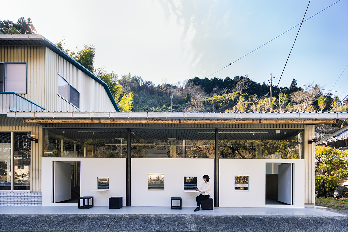 自然豊かな奈良県・山添村<br>カフェ＆ギャラリー《doors yamazoe》<br><small>中と外、人と物…農村とデザインをつなぐ空間</small>