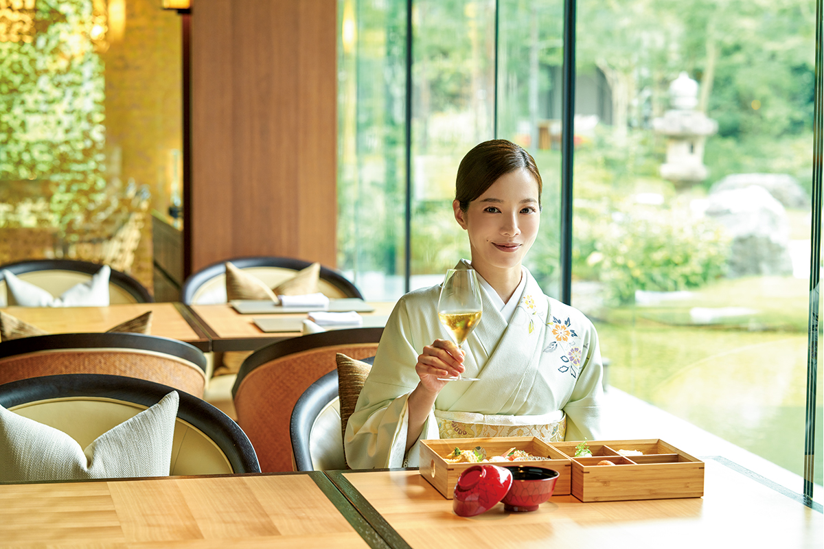 <small>桜井ユキが滞在、HOTEL THE MITSUI KYOTOでかなう特別な京都</small><br>秋の京都は茶と千利休ゆかりの地へ〈後編〉