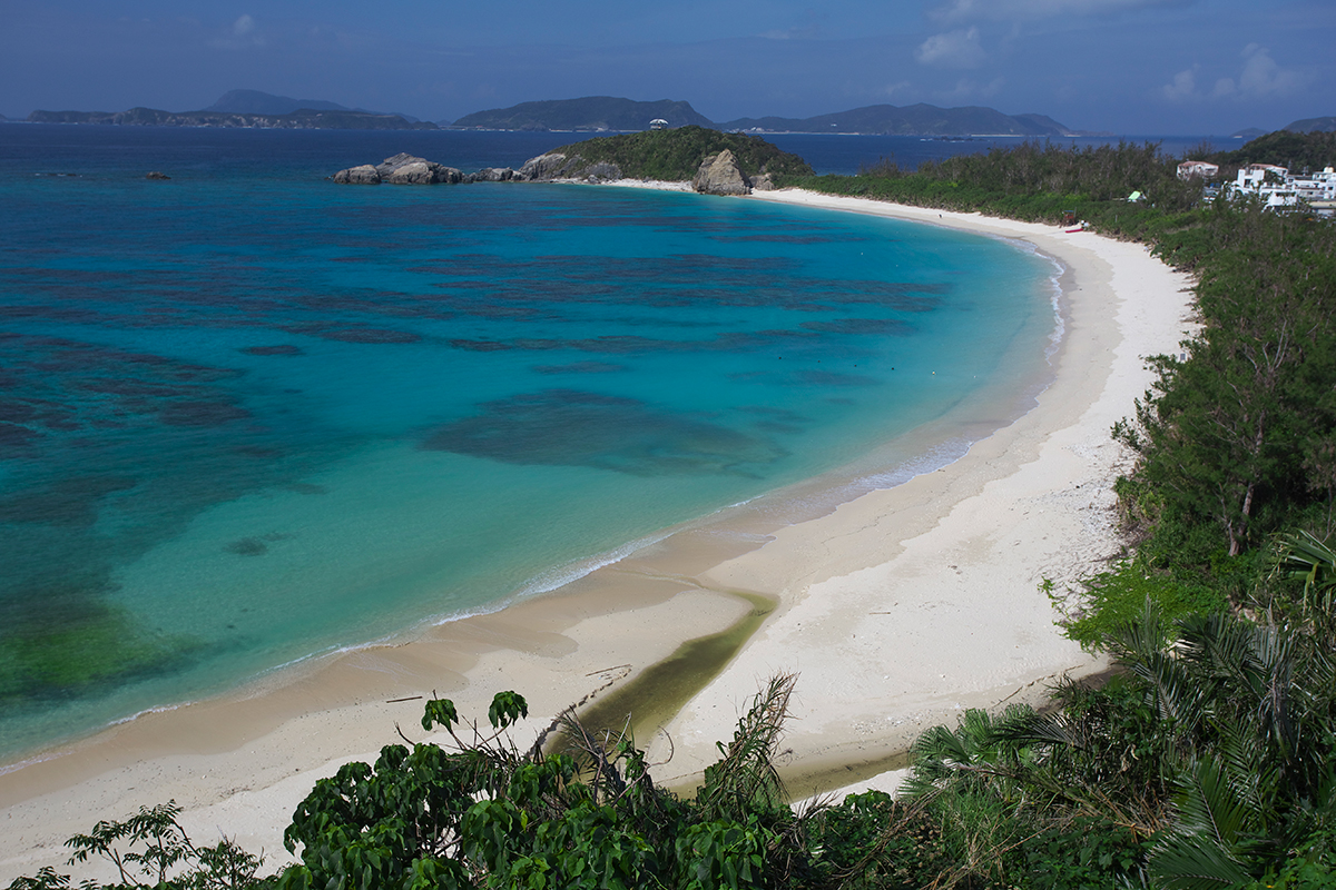 沖縄諸島《渡嘉敷島》<br><small>海も山も楽しめる慶良間諸島最大の島<br>｜個性豊かな沖縄の38の島々⑬</small>