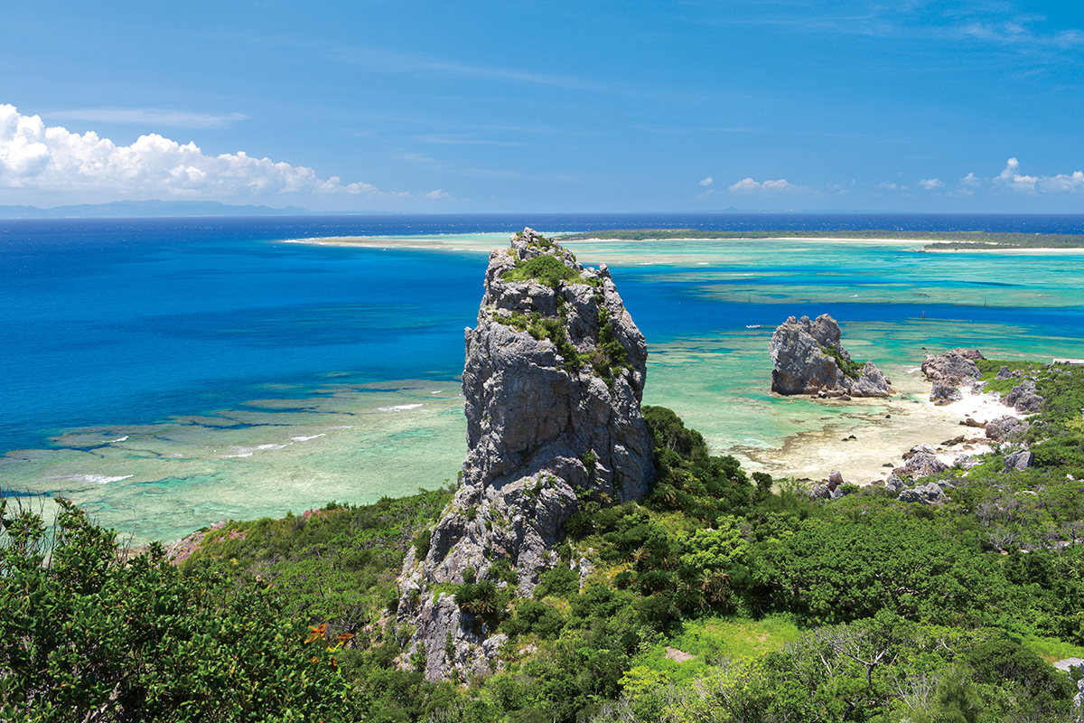 沖縄諸島《伊是名島》<br><small>琉球国王・尚円王生誕の地、沖縄の原風景が残る島<br>｜個性豊かな沖縄の38の島々③</small>