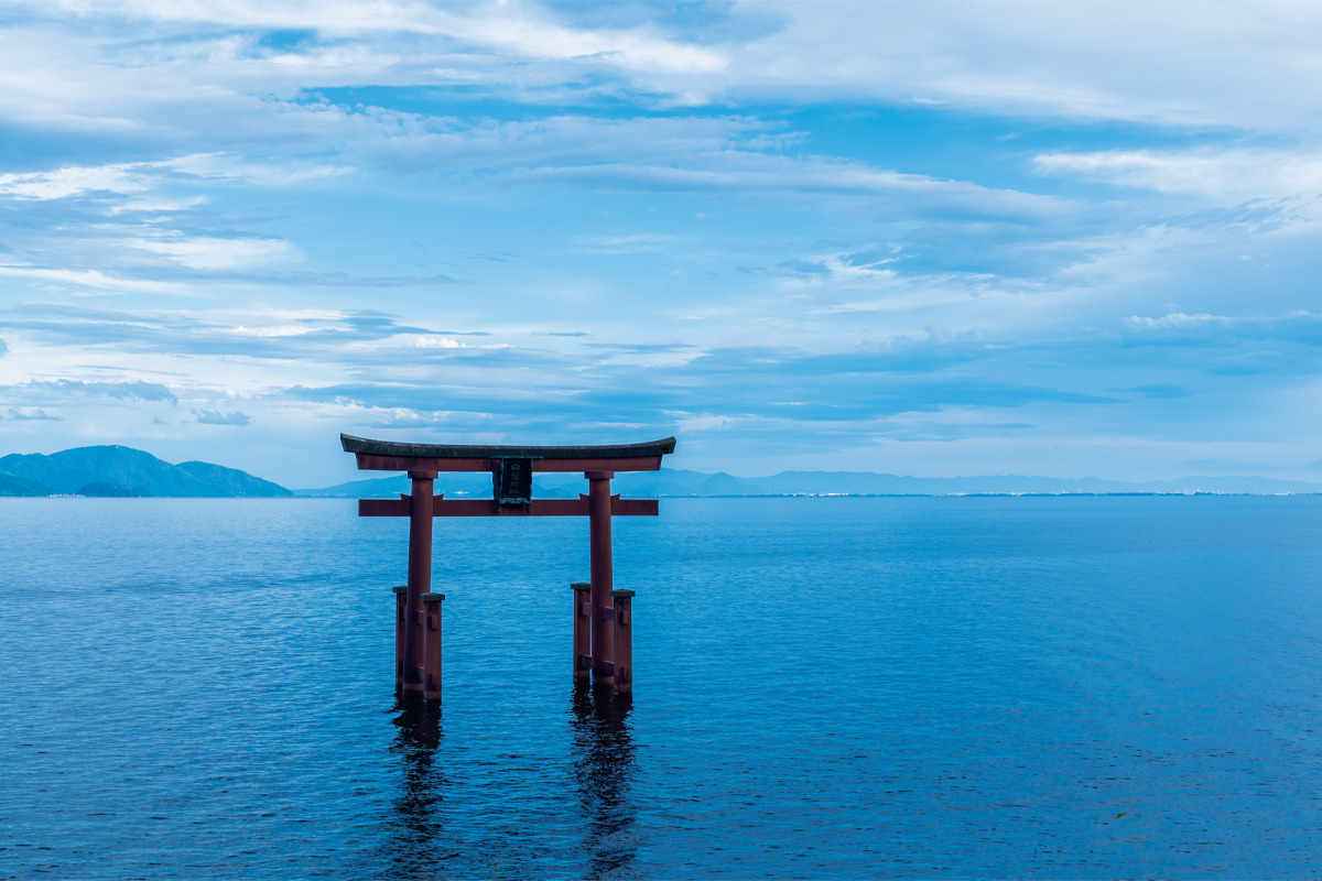 秘密の琵琶湖<br>祈りと暮らしの水遺産をめぐる滋賀旅