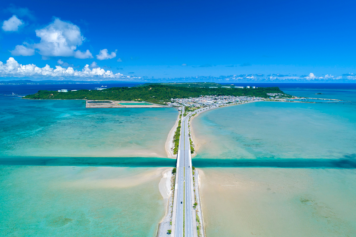 海の絶景ドライブルート<br>青の美しさに魅了されるおすすめ8選