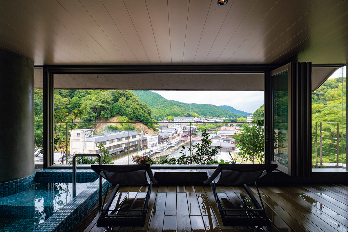 旅と暮らしの間、長門湯本温泉へ。<br>観光客や移住者を魅了する理由とは？<br><small>前編｜地域コミュニティを育むホテル「SOIL Nagatoyumoto」</small>