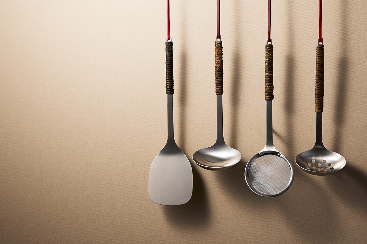 新潟県・燕市《工房アイザワ》<br>機能美が光るステンレス調理器具<br>「パセリシリーズ」の魅力とは？