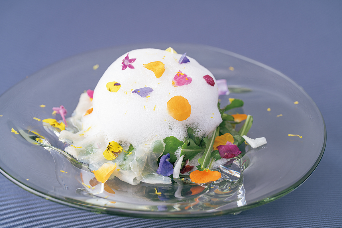 《リゾナーレ下関》<br>関門海峡に新たに誕生。<br> 風土を生かした絶景リゾート<br><small>後編｜フグをはじめ下関の美味を堪能</small>